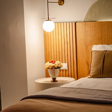 Hane Cunda Otel