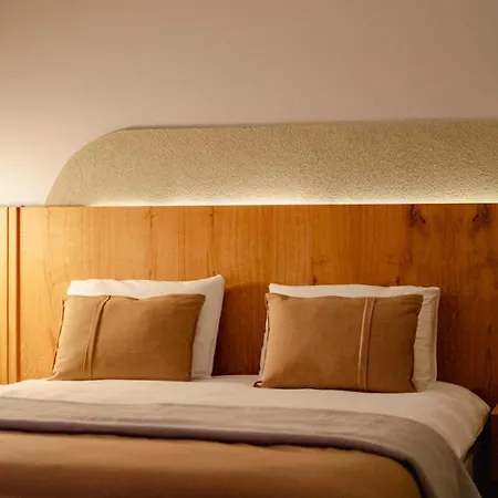 Hane Cunda Otel *
