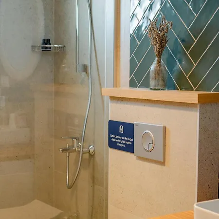 Hane Cunda Hotell